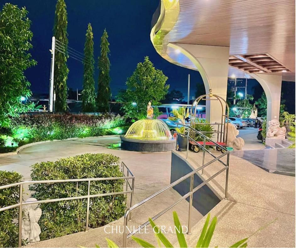 Chunlee Grand Korat Otel Nakhonratchasima Dış mekan fotoğraf